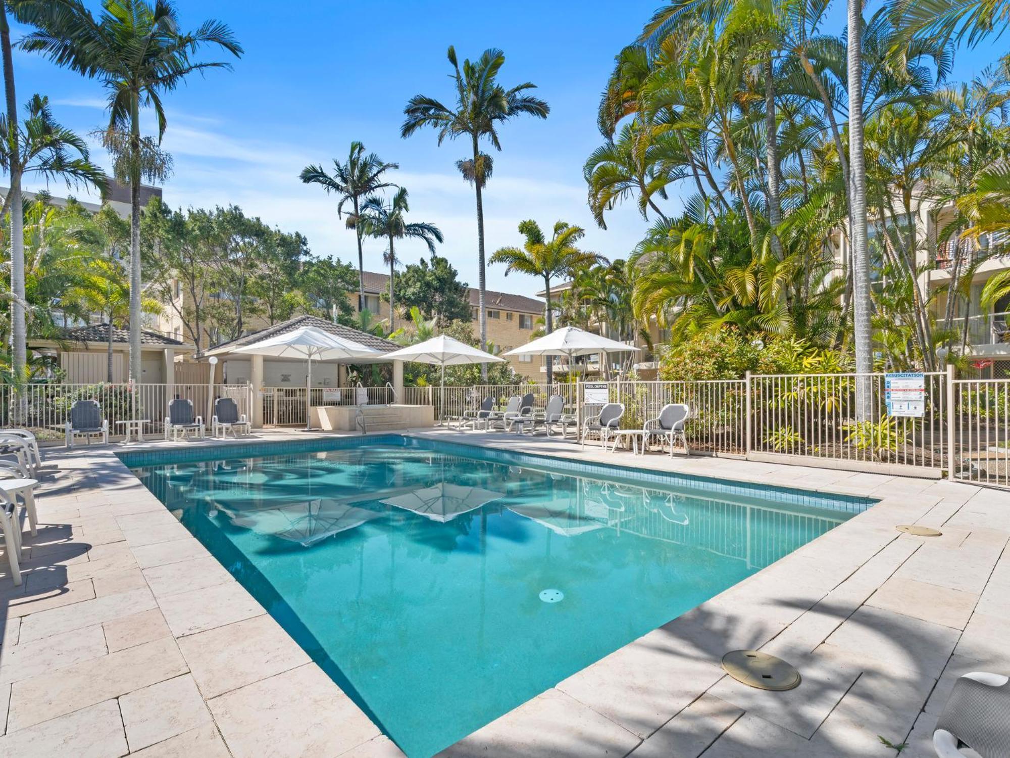 Miami Beachside Holiday Apartments Gold Coast Exterior photo